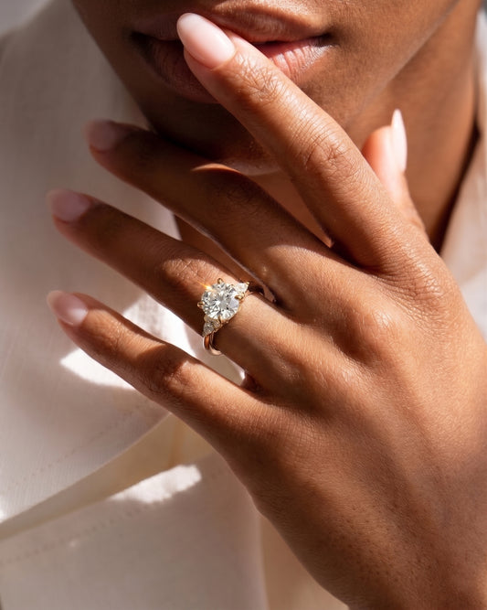 Laurel Round Ring