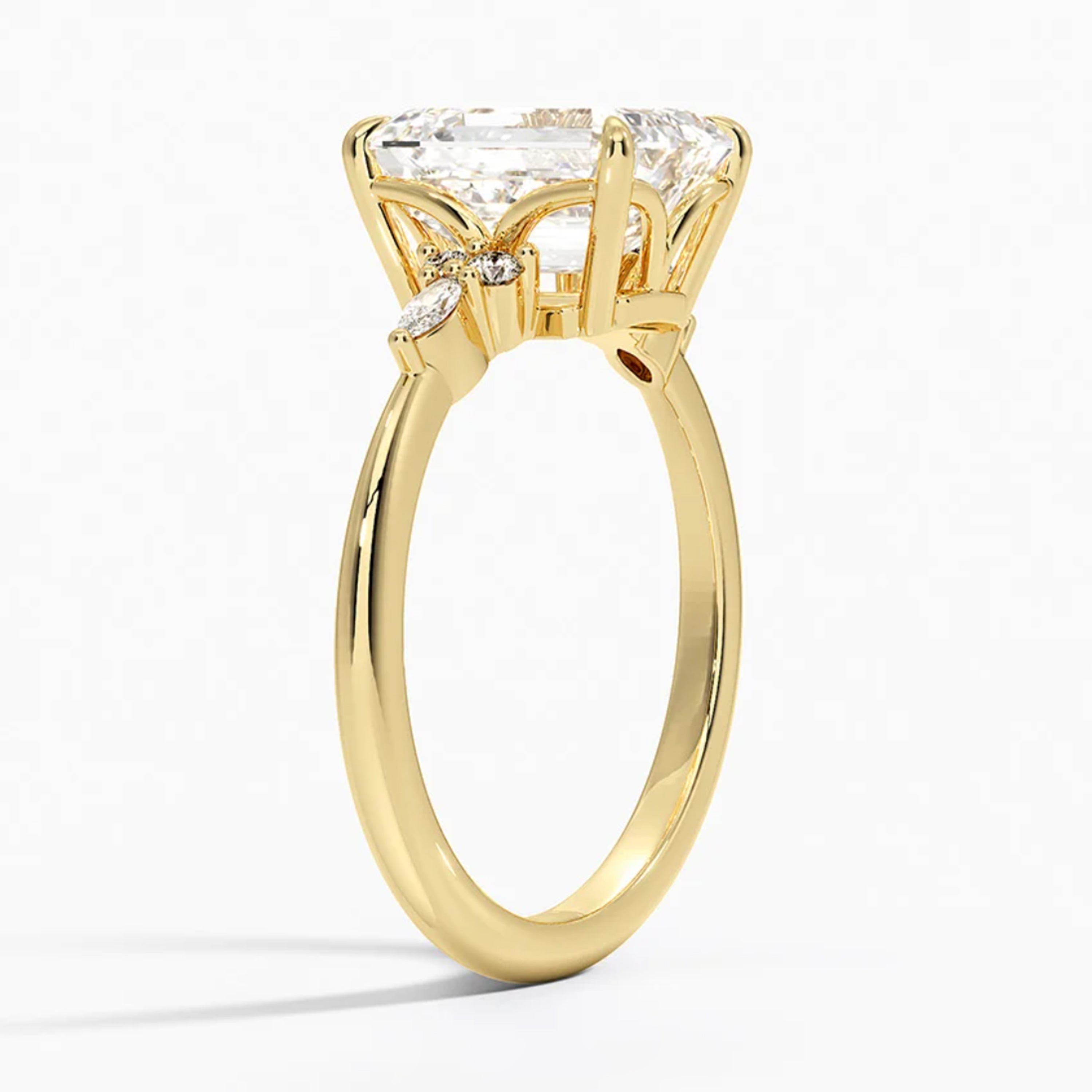 Laurel Emerald Ring