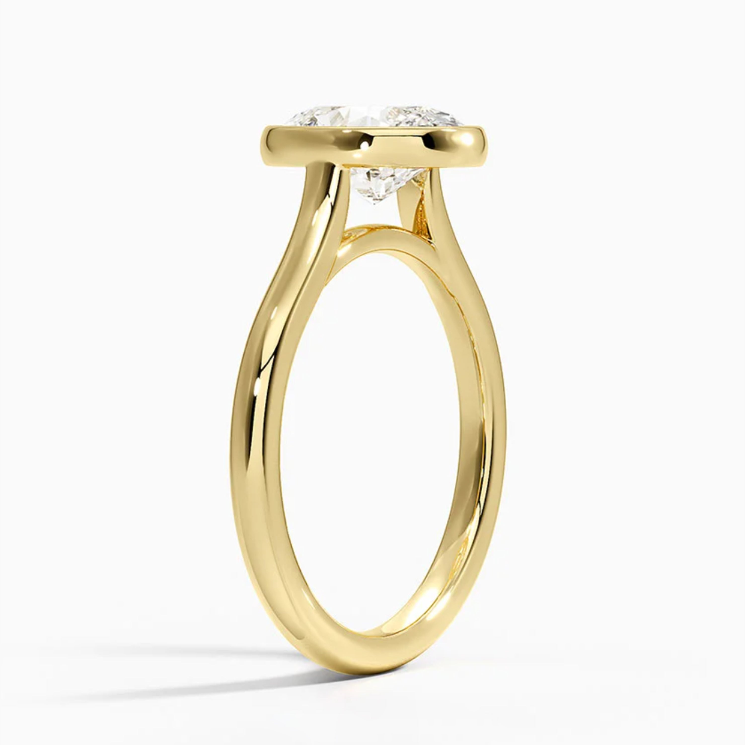 Luna Oval Solitaire Ring