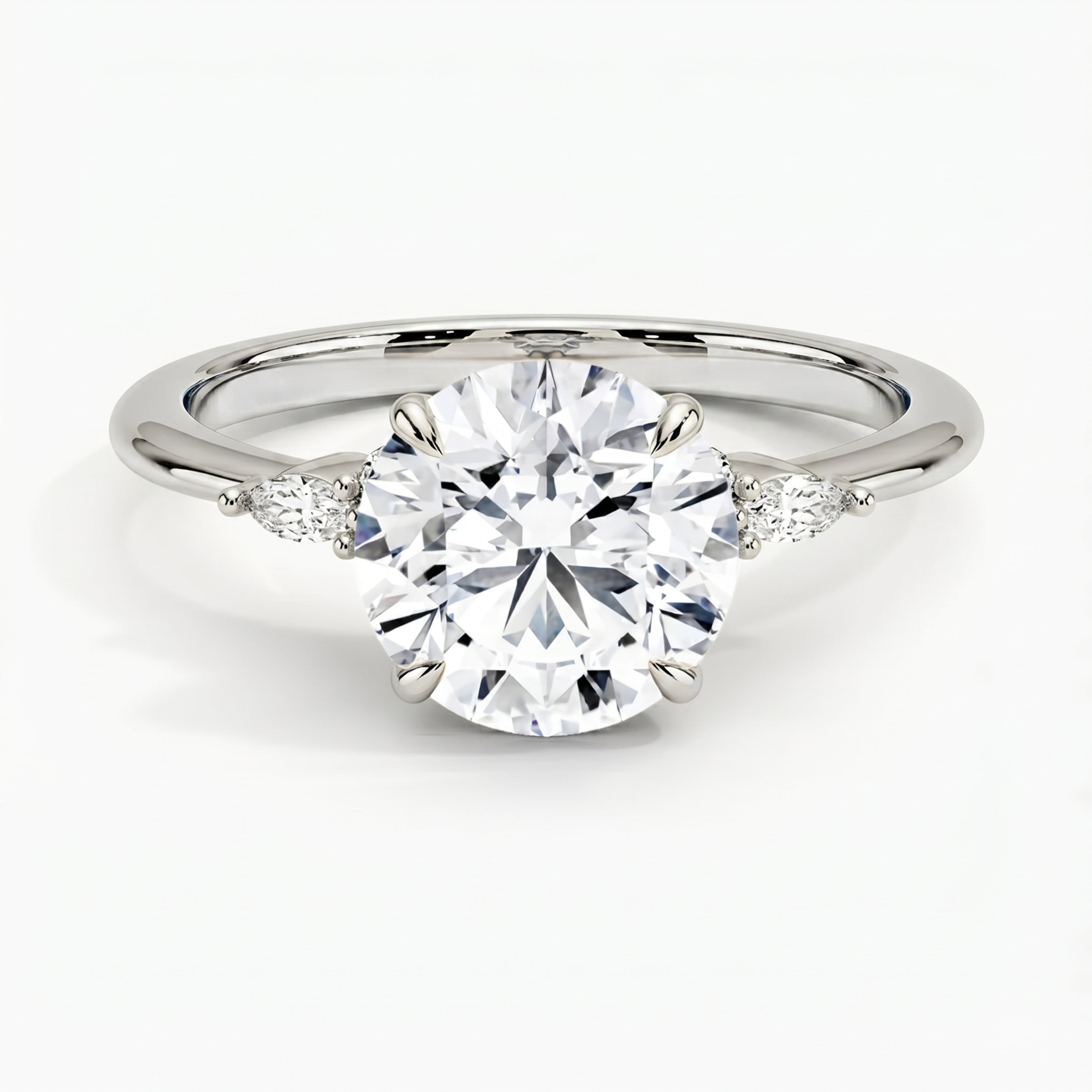 Laurel Round Ring