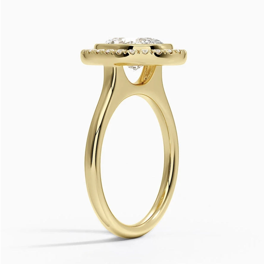 Aura Oval Ring