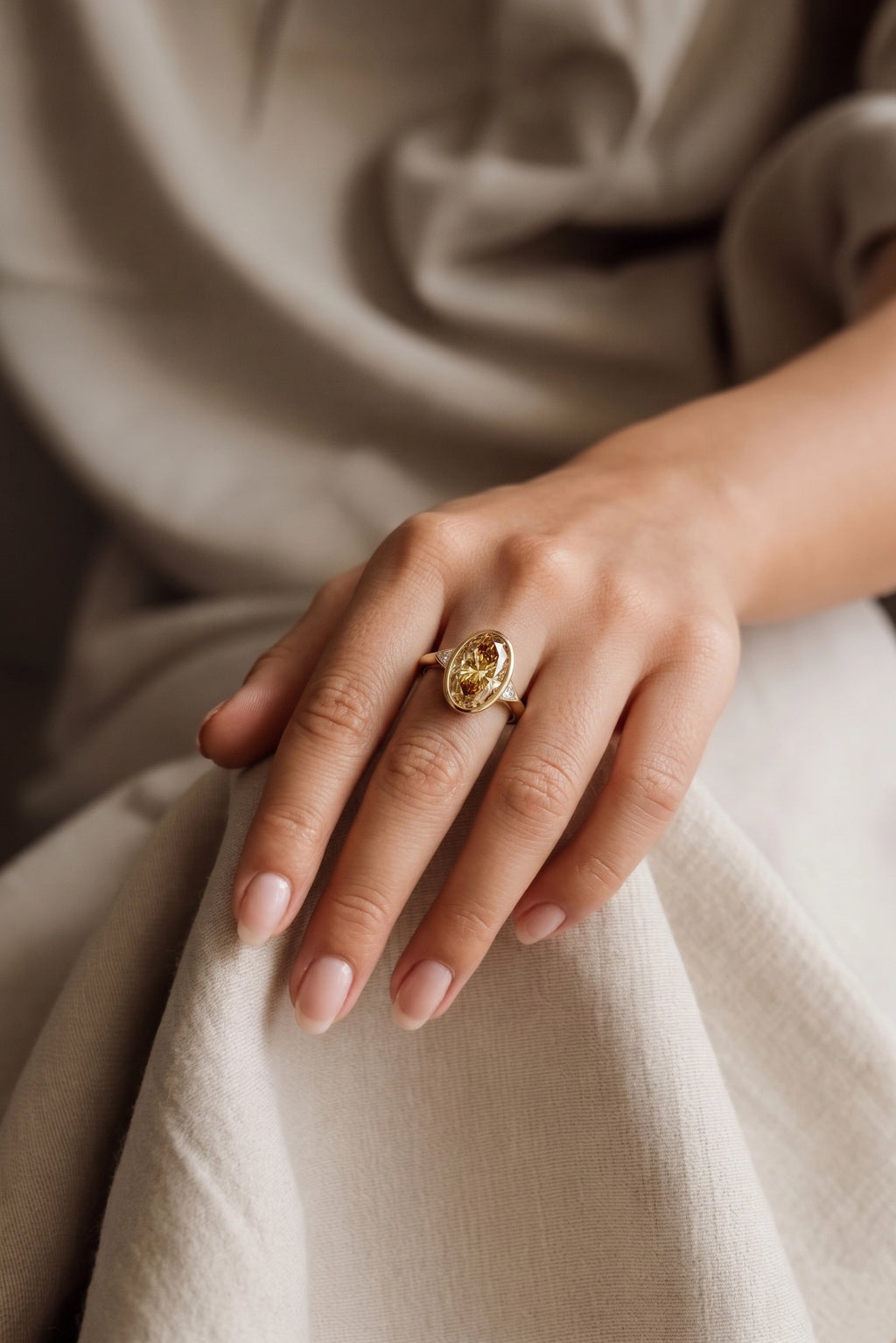 Aura Bezel Champagne Ring