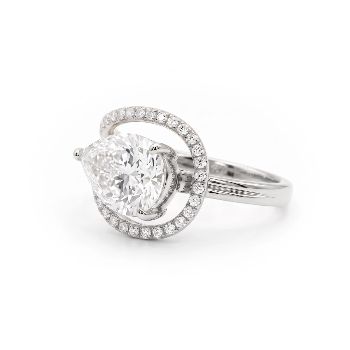 Aurora Halo Pear Ring
