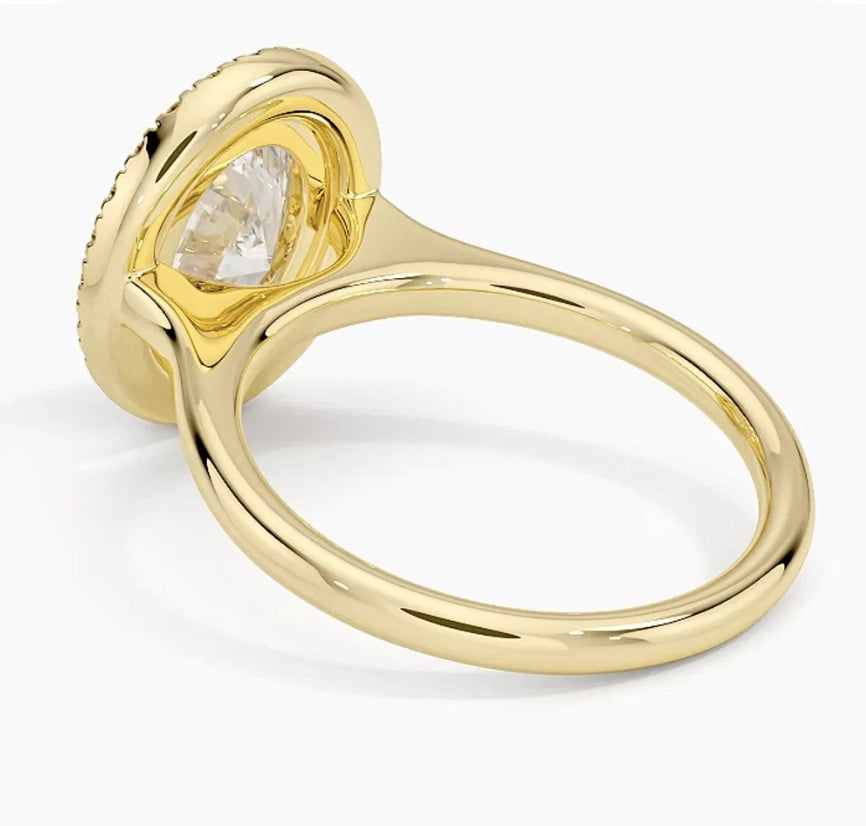 Aura Oval Ring