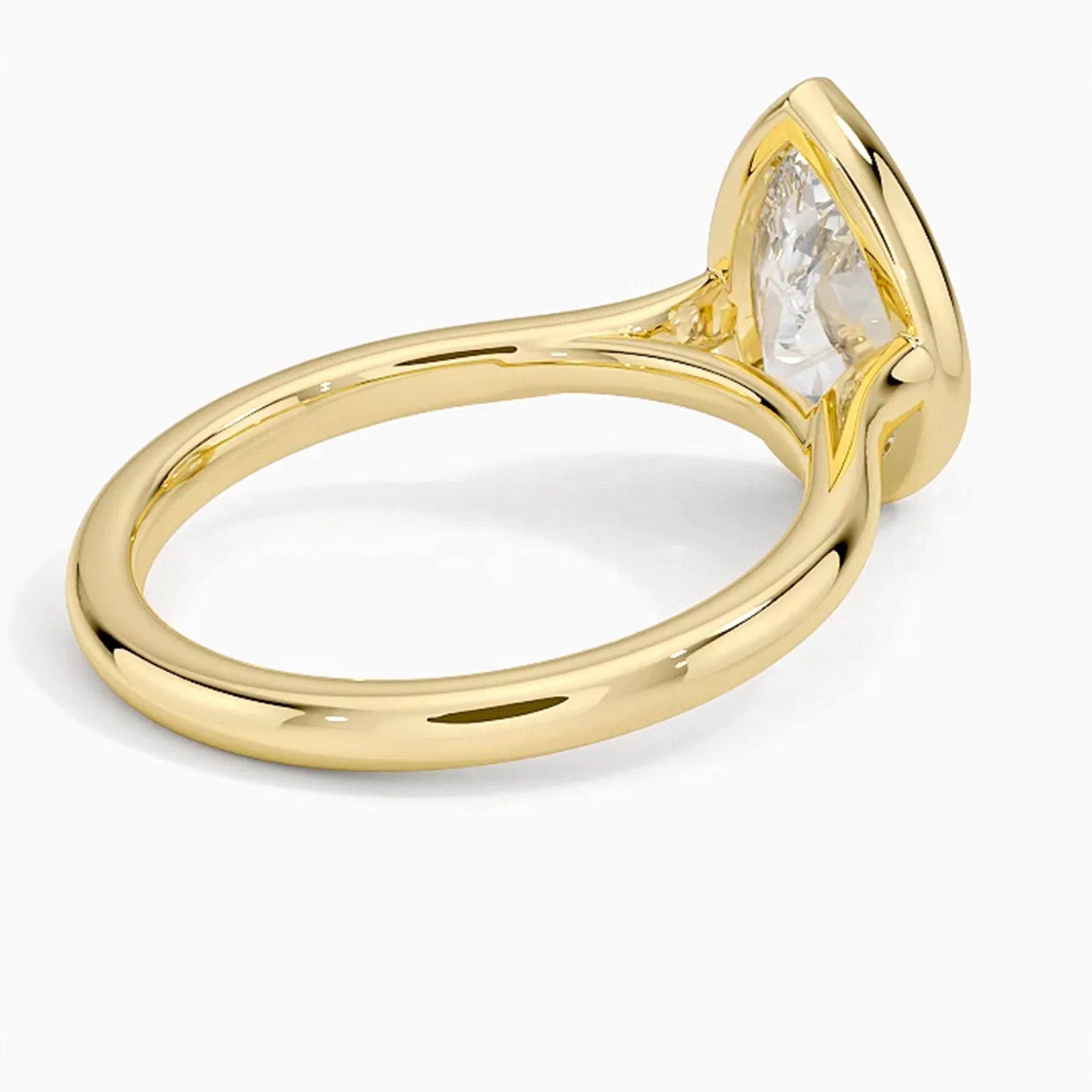 Luna Pear Solitaire Ring