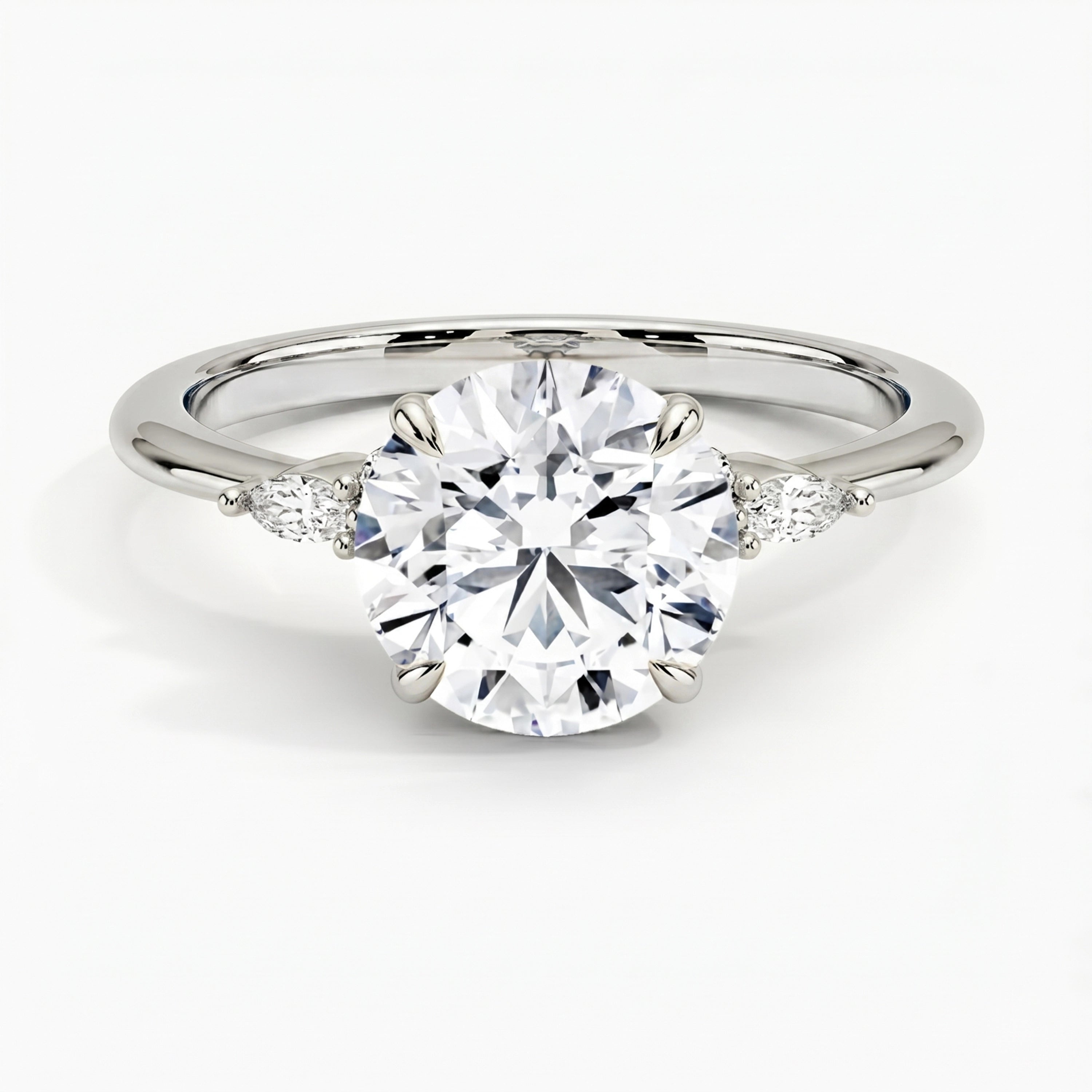 Laurel Round Ring