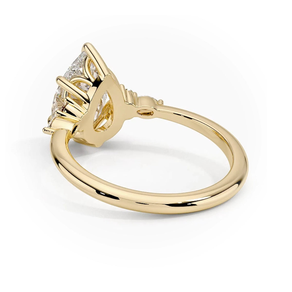 Laurel Pear Ring