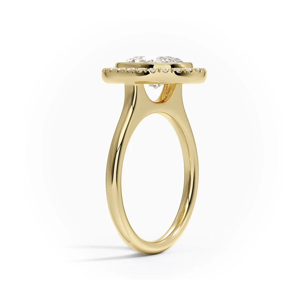 Aura Oval Ring